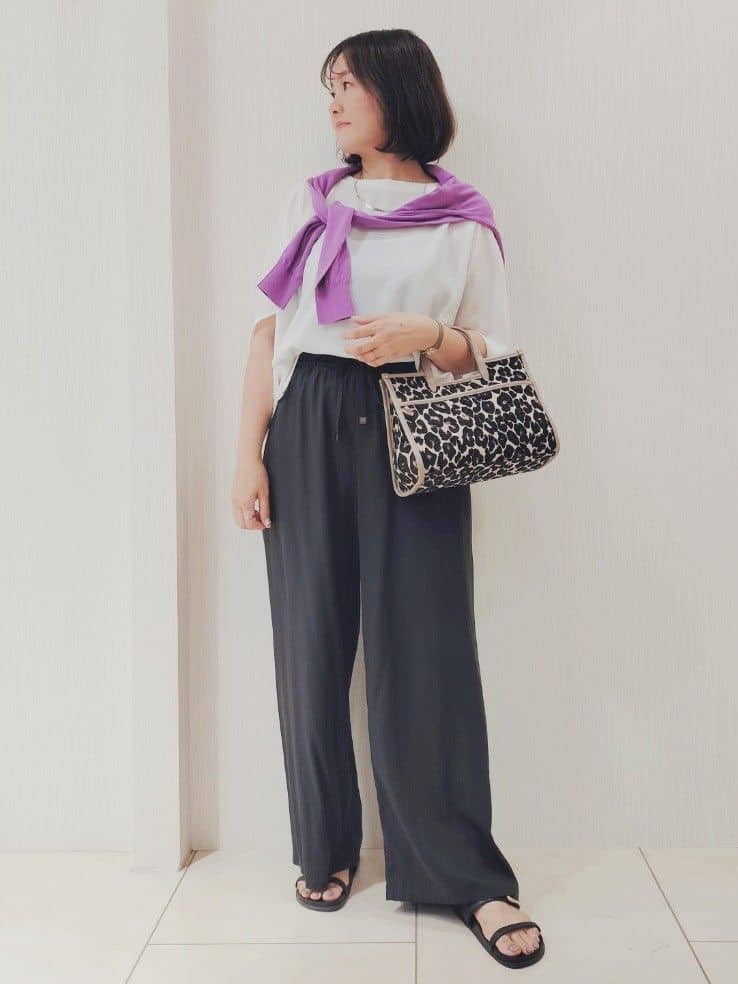 naokoさんの「UNTITLED｜【洗える/スキッパー】フレンチスリーブシアーブラウス」を使ったコーディネート