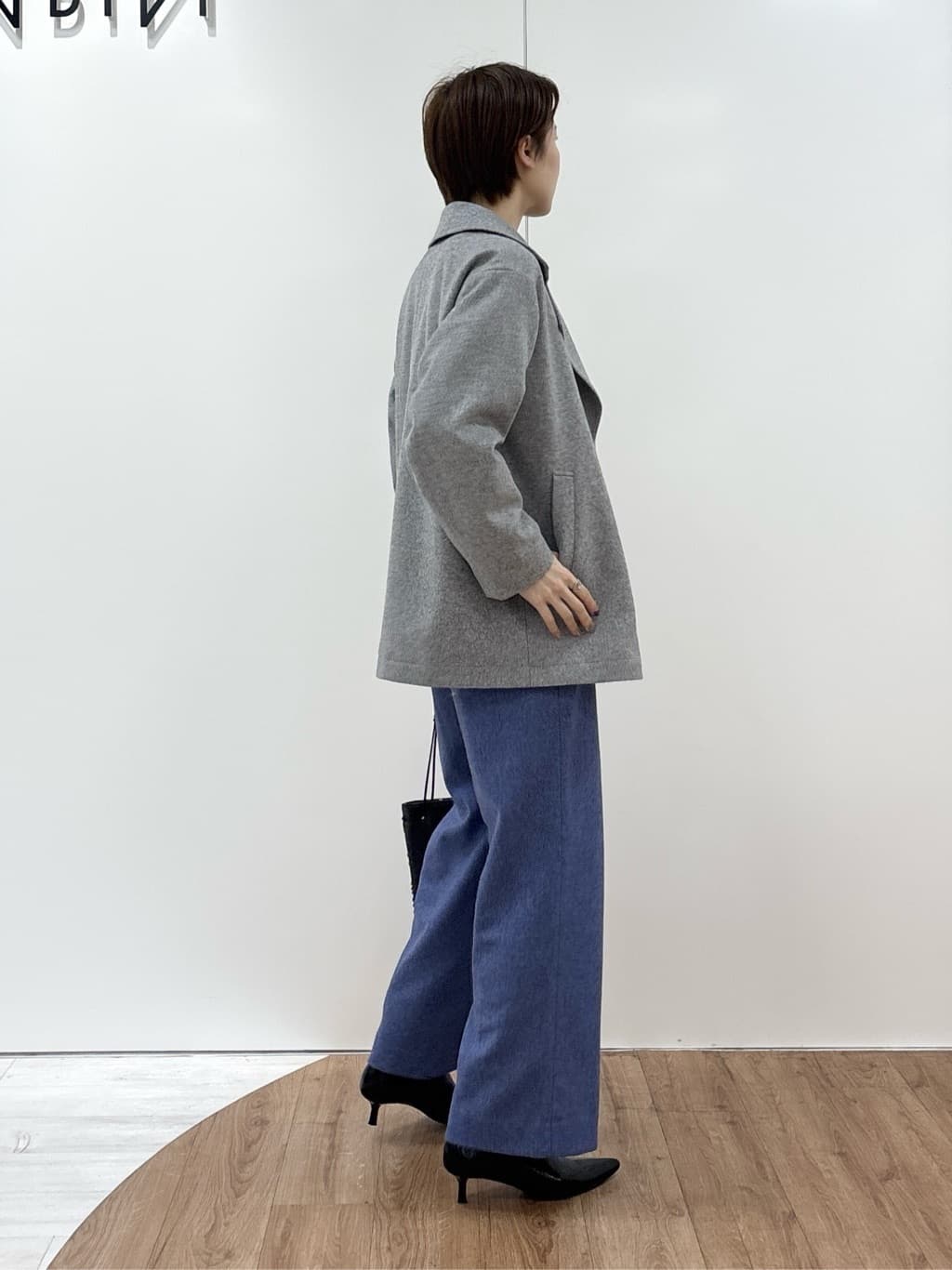 kanaeさんの「INDIVI｜【冬ニット人気NO．1！／カシミヤ混】ミドルゲージハイネックニット」を使ったコーディネート