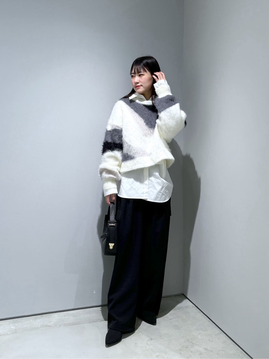 Renoさんの「INDIVI｜【MILLELA FIRENZE】ショルダームーンバッグ」を使ったコーディネート
