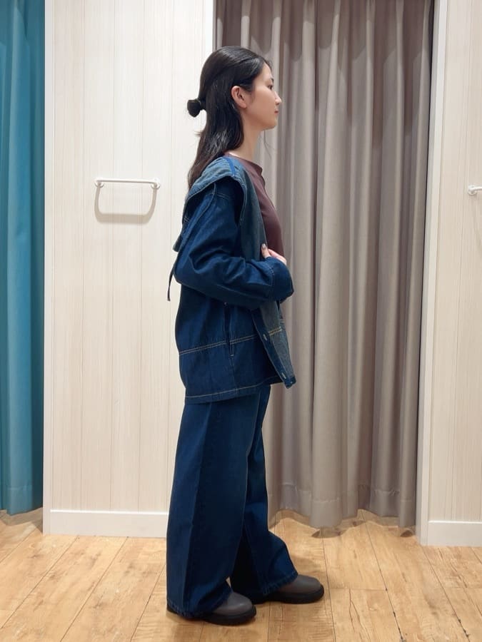 moneさんの「SHOO･LA･RUE｜【S-LL】美しく見せる ボートネックロンT」を使ったコーディネート