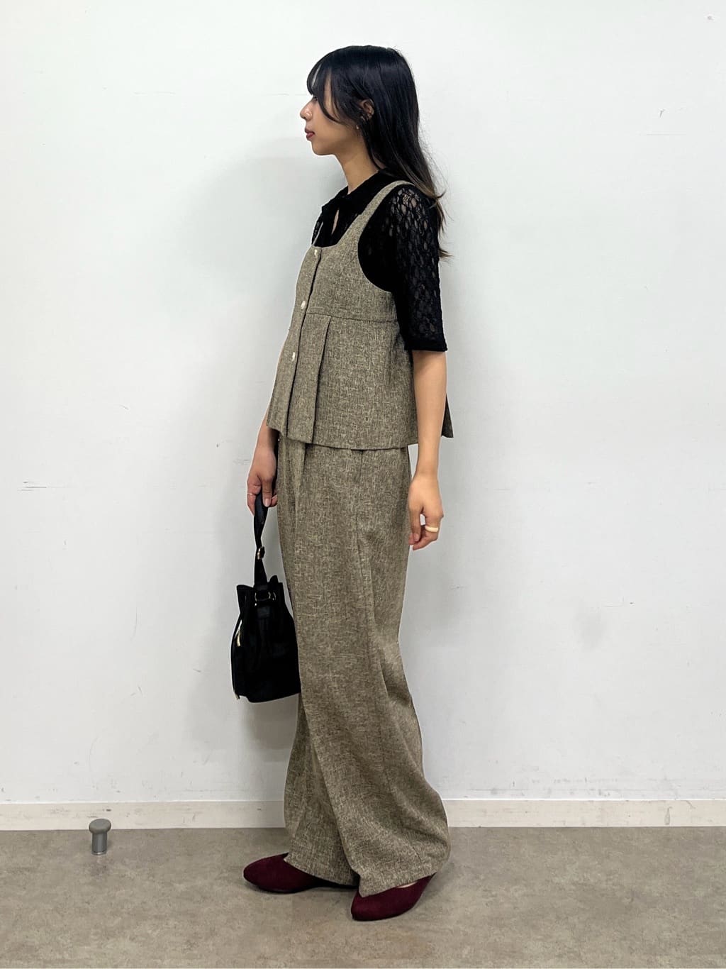 cotaniさんの「SHOO･LA･RUE｜【S-LL/5分袖】大人の抜け感 襟付きレーストップス」を使ったコーディネート