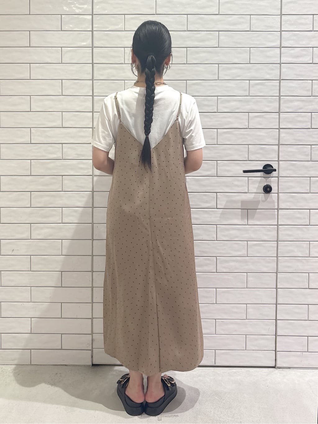 ayumiさんの「OPAQUE.CLIP｜ロゴプリントTシャツ【洗濯機洗い可】」を使ったコーディネート