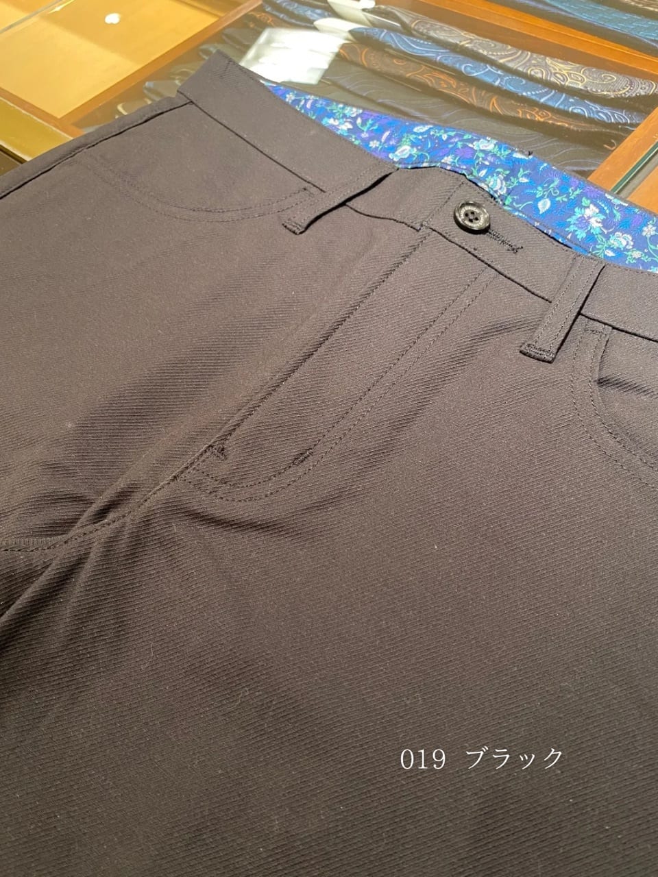 小南大和さんの「TAKEO KIKUCHI｜【Made in JAPAN】播州織 ストレッチ パンツ」を使ったコーディネート
