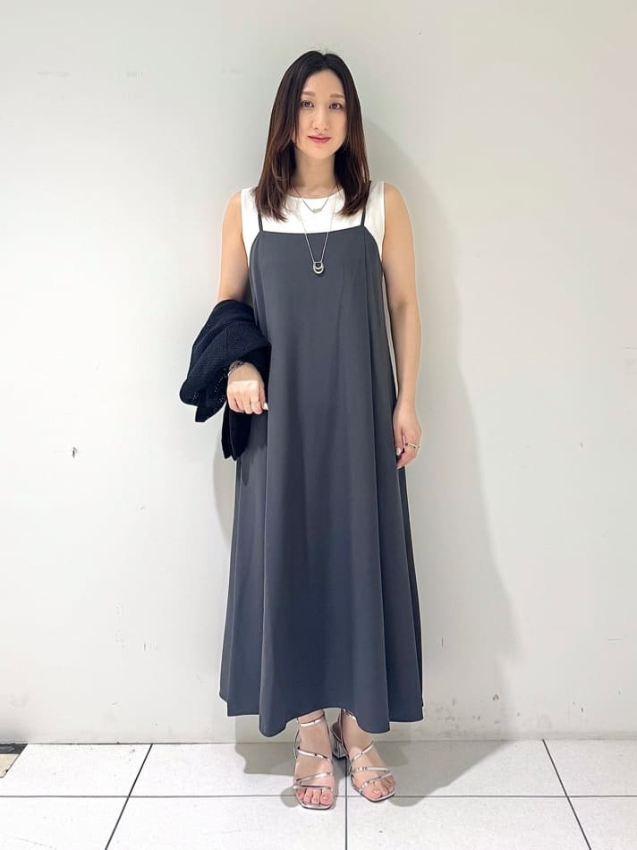 そんさんの「INDIVI｜【UVケア】エアリージョーゼット キャミワンピース」を使ったコーディネート