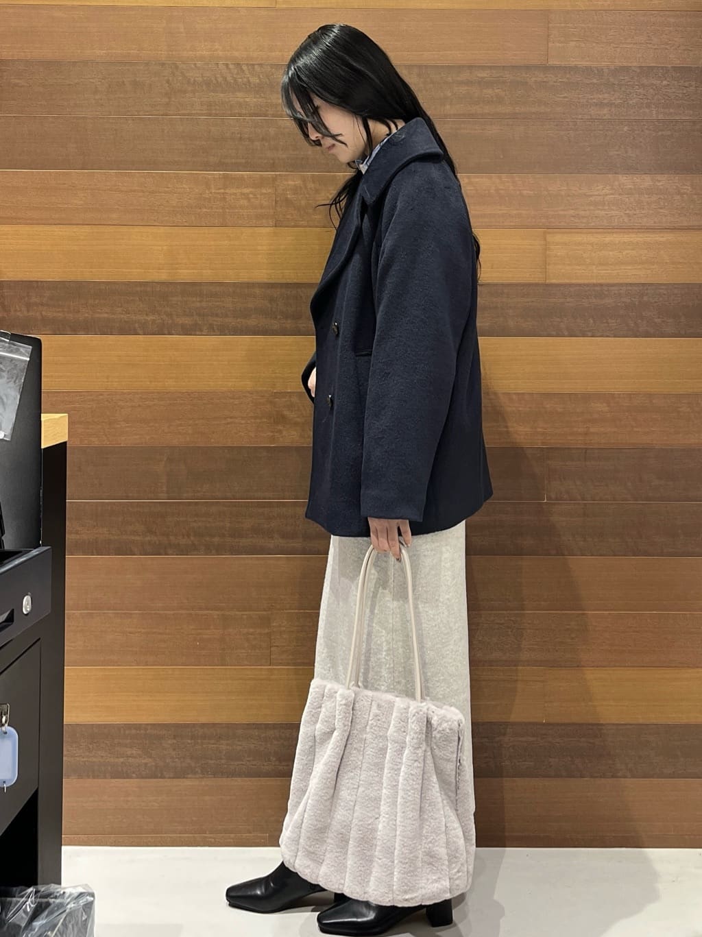 さやさんの「OPAQUE.CLIP｜カシミヤブレンドウールミドルピーコート」を使ったコーディネート