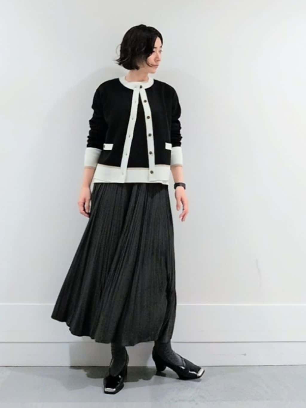 ミズタさんの「UNTITLED｜【アンサンブル可/ジャケット風】ウールミラノリブカーディガン」を使ったコーディネート