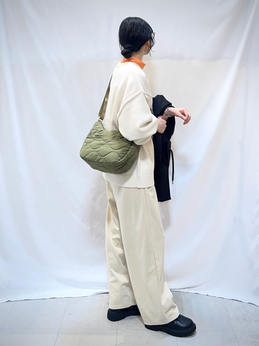 𝐇𝐢𝐫𝐨𝐦𝐢さんの「SHOO･LA･RUE｜【旭山動物園応援商品】ゆるアニマル ふわふわジャカードニット」を使ったコーディネート