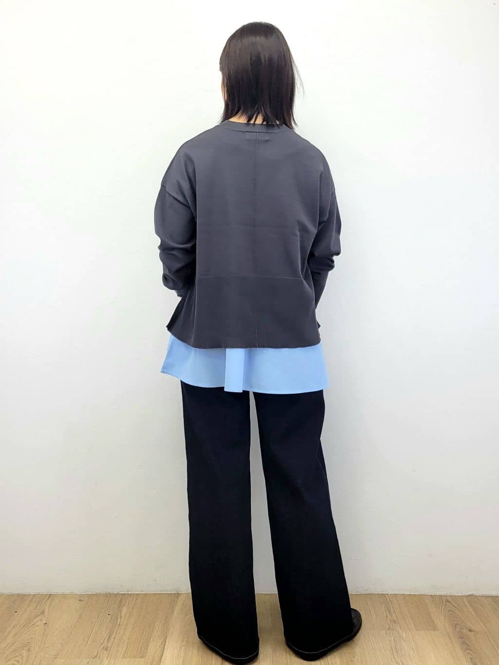 LISAさんの「OPAQUE.CLIP｜《ツインセット》リラクシーサイドスリットニット&times;ドッキングタンク【洗濯機洗い可】」を使ったコーディネート