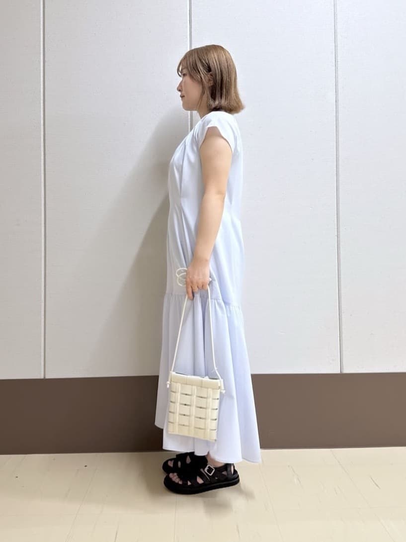 Rikoさんの「INDIVI｜【1枚でコーデ完成！】タックワンピース」を使ったコーディネート