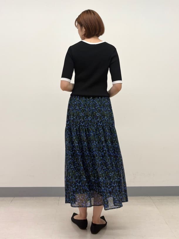 まいこさんの「INDIVI｜【インナーで活躍／アンサンブル】クルーネック半袖ニット」を使ったコーディネート