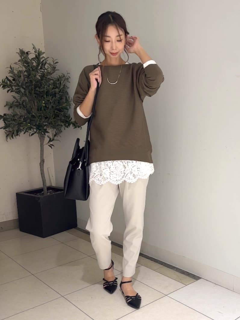 shioriさんの「INDIVI｜【洗える／体型カバー】美シルエットニット」を使ったコーディネート