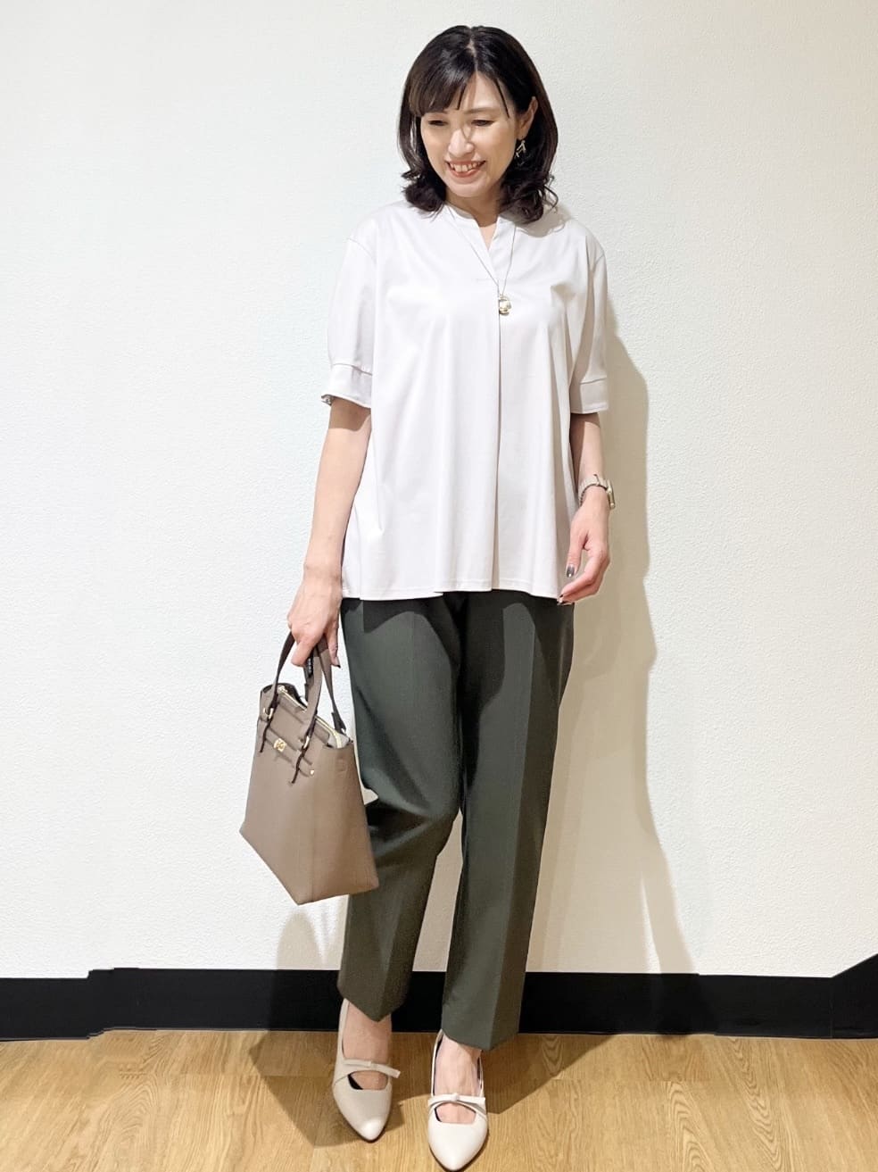 ayaさんの「Reflect｜【私のパンツ／手洗い可】ベーシックテーパードパンツ」を使ったコーディネート