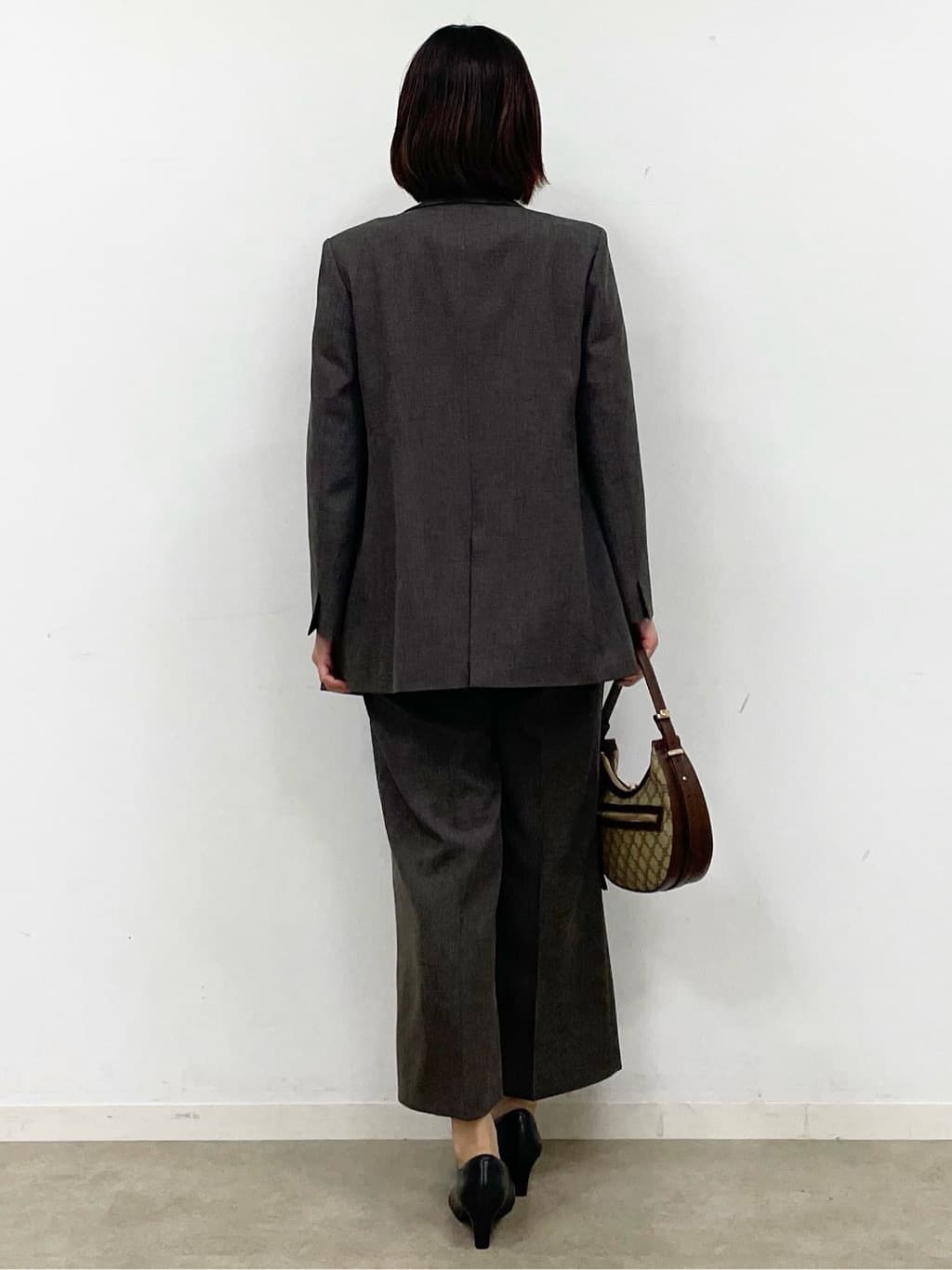 あやたかさんの「Reflect｜【単品使いOK◎／セットアップ可】リラクシーメランジワイドパンツ」を使ったコーディネート