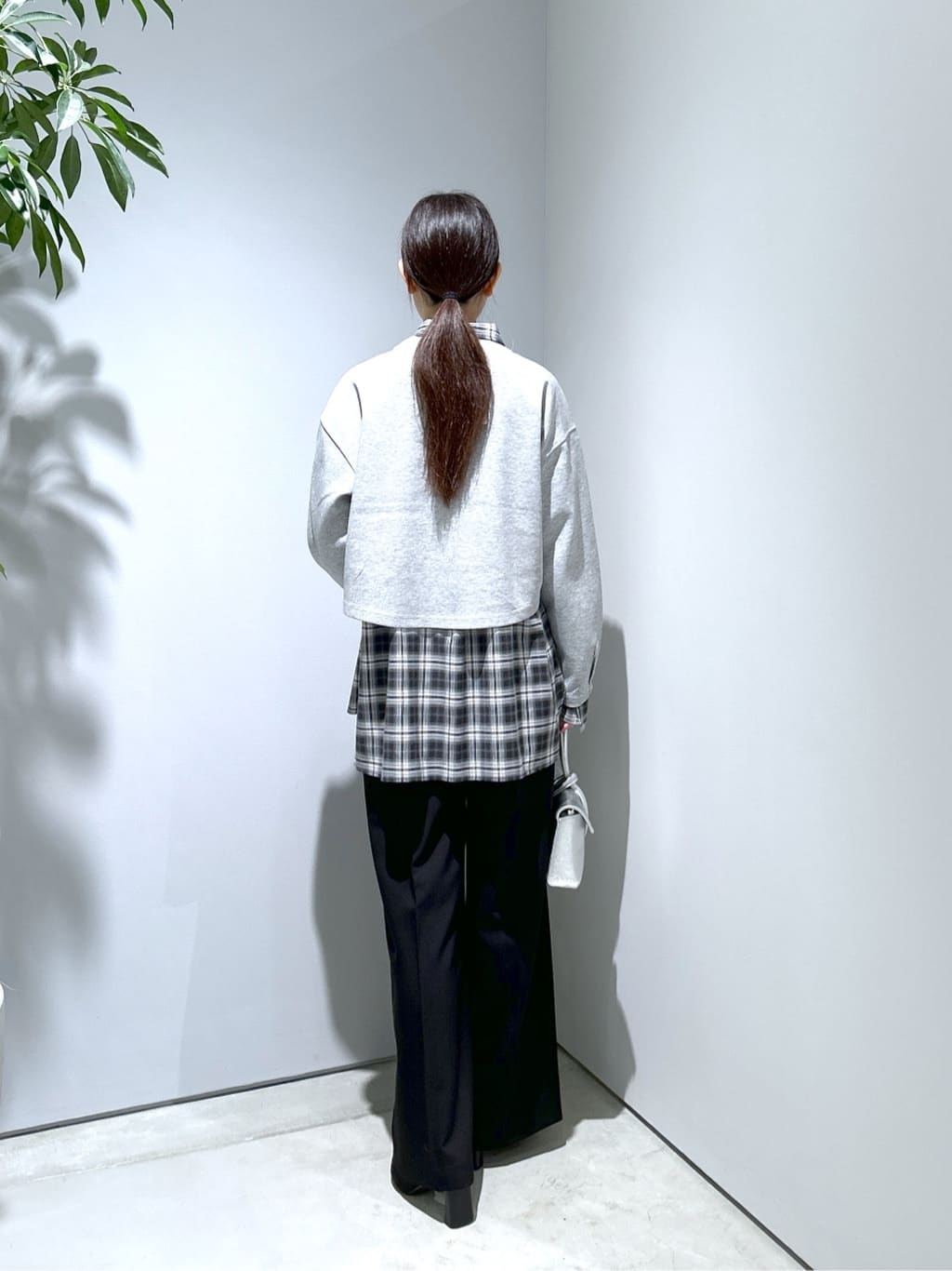 Renoさんの「INDIVI｜レイヤードダンボールスウェット」を使ったコーディネート