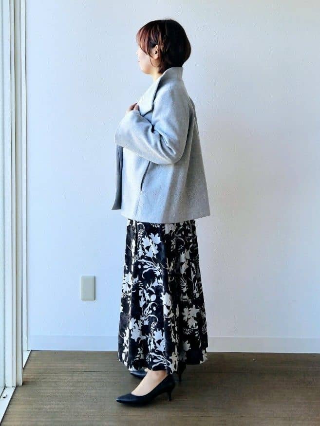 やじまさんの「UNTITLED｜【着回しが効く／オンオフアウター】ウールショートコート」を使ったコーディネート