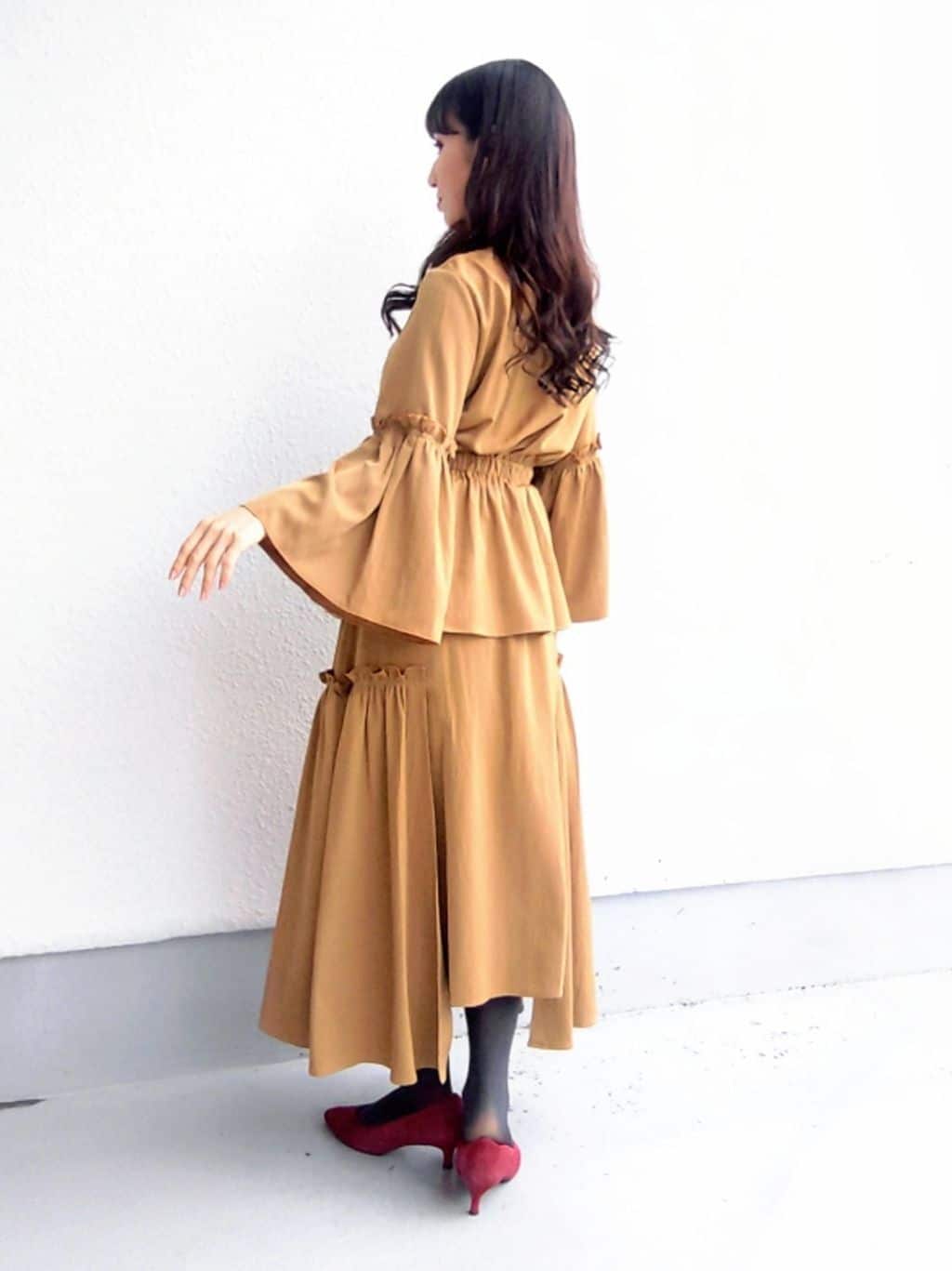 keinaさんの「SunaUna｜【COLLECTION LINE】フレアスリーブブラウス」を使ったコーディネート
