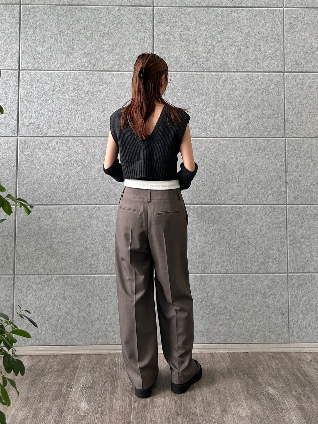 harunaさんの「CODE A｜dual form vest knit」を使ったコーディネート