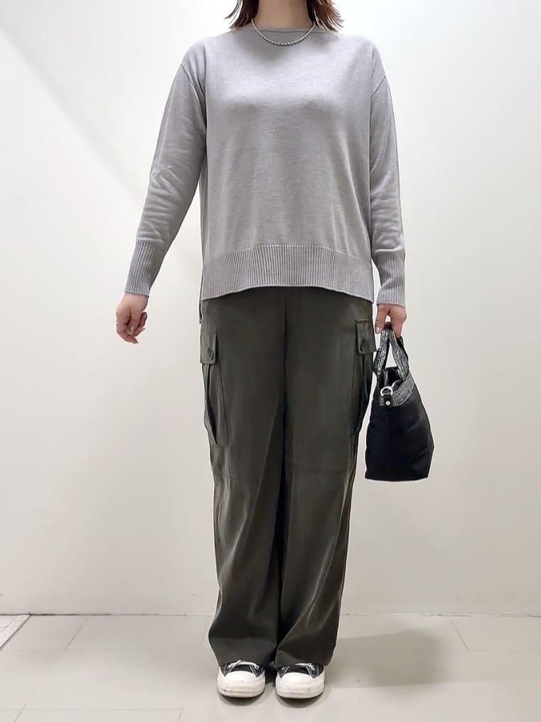 YUIさんの「UNTITLED｜【8色展開/体型カバー】魅せるタイムレスニット」を使ったコーディネート