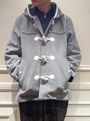 橋本さんの「DRESSTERIOR｜◆グレー メルトンダッフルジャケット」を使ったコーディネート