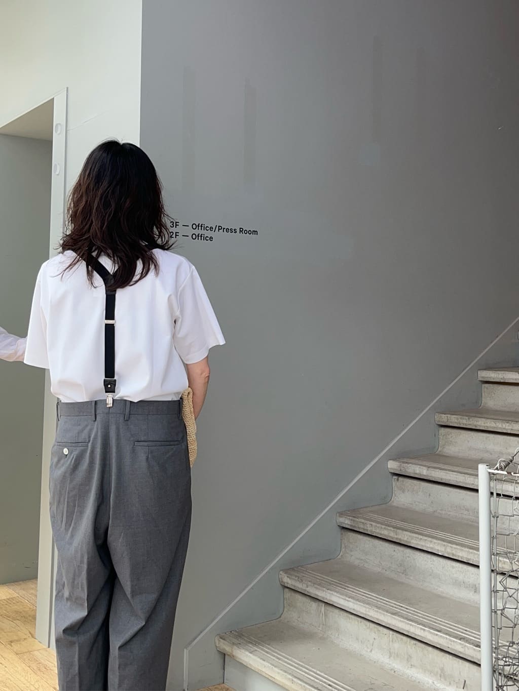 神野（jinno）さんの「TAKEO KIKUCHI｜【COOL CITY WEAR】ワンポイント刺しゅう ポケットTシャツ /接触冷感」を使ったコーディネート