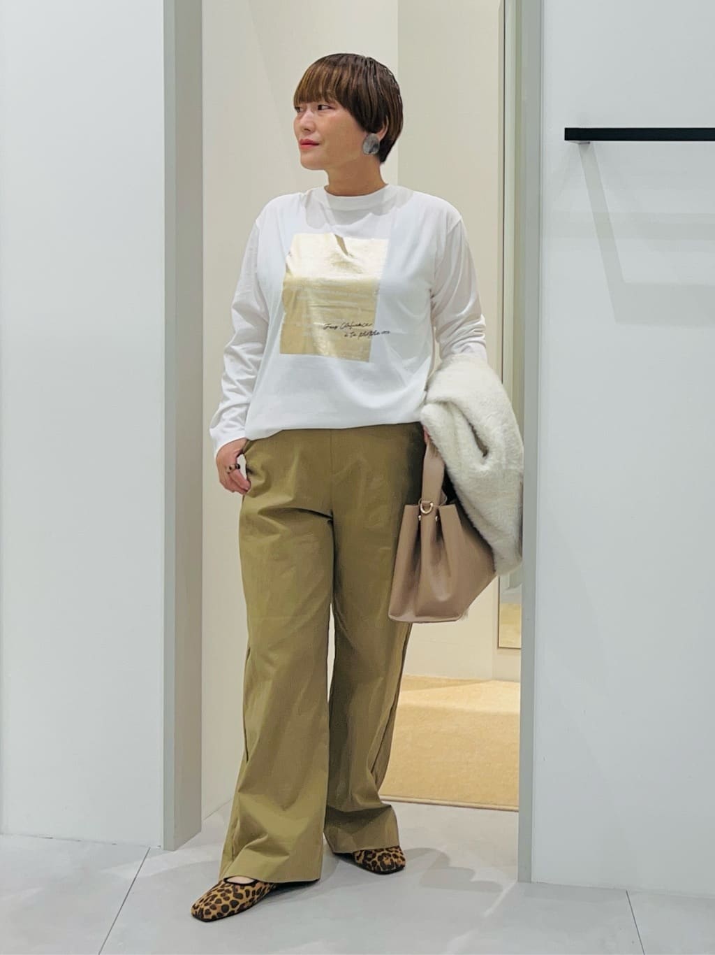 タナさんの「THE SHOP TK｜【ふわふわあったか】フェザーカーディガン」を使ったコーディネート