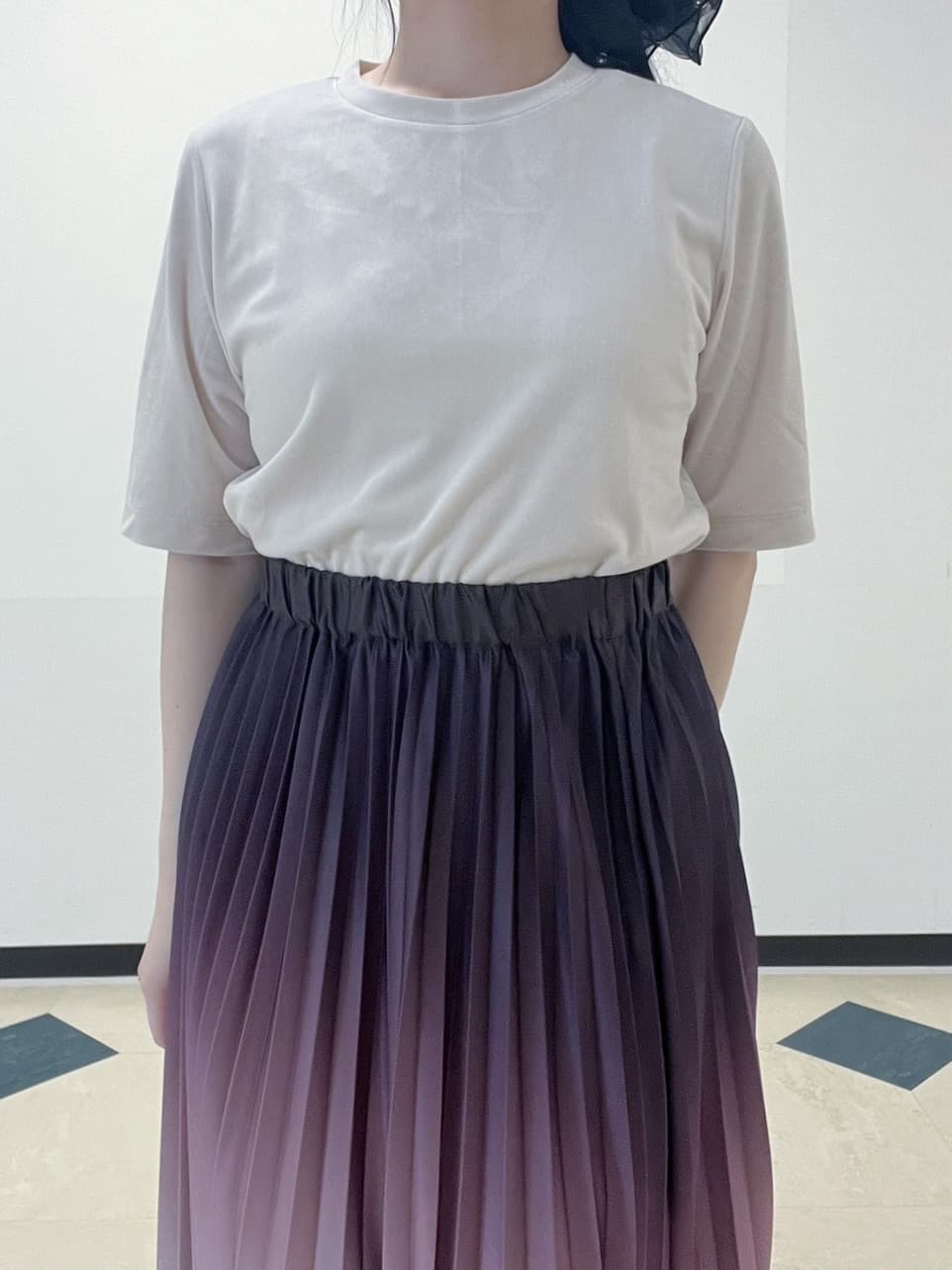 Hitomiさんの「index｜《andGIRL掲載》ベロアボクシーTシャツ【洗濯機洗い可】」を使ったコーディネート