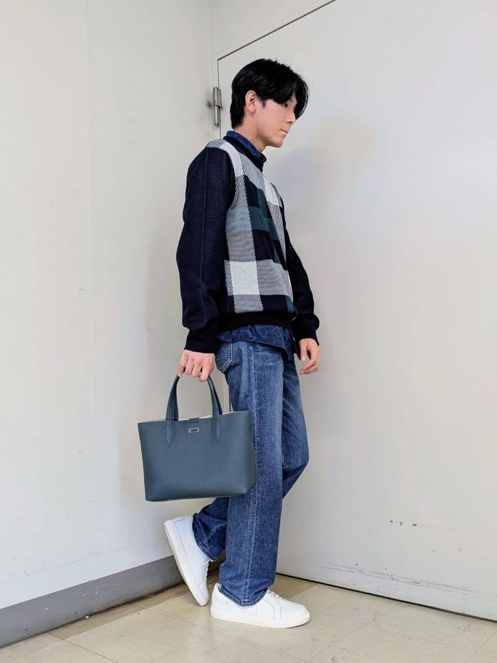 ryoさんの「TAKEO KIKUCHI｜【Made in JAPAN】ビッグチェック＆スライドパズル柄 ニット」を使ったコーディネート