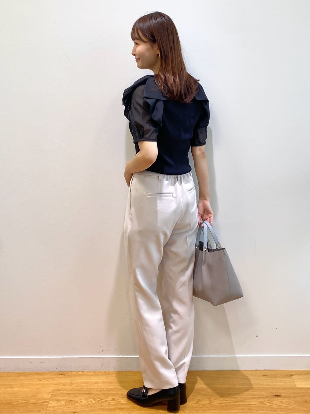 みさかさんの「index｜リボンスリーブドッキングニット【洗濯機洗い可／抗ピル】」を使ったコーディネート