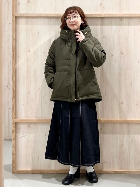 nakoさんの「THE SHOP TK｜【すっきり見えシルエット】上品ふわもこ中綿ブルゾン」を使ったコーディネート