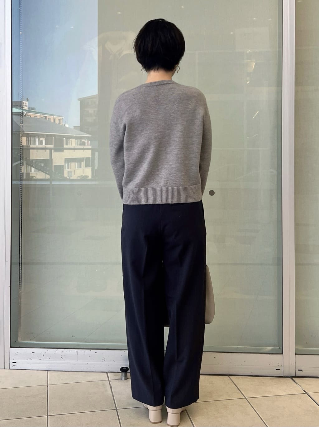 yo-koさんの「OPAQUE.CLIP｜金ボタンラメニットカーディガン【洗濯機OK】」を使ったコーディネート