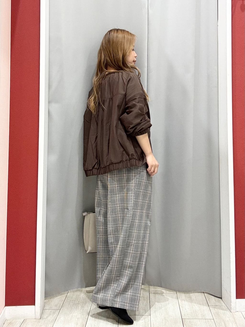 shioさんの「SHOO･LA･RUE｜【S-LL】寒暖差のある時期に 大人上品なシアーブルゾン」を使ったコーディネート