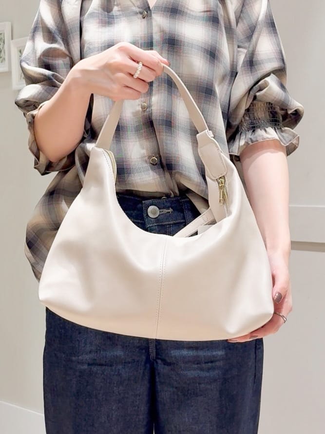 Mayuさんの「grove｜【SOMETHING&times;grove別注】LISAWIDE DENIM PANTS」を使ったコーディネート