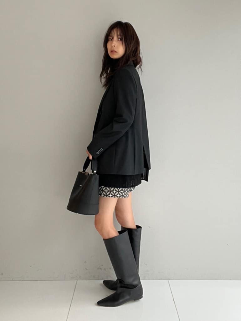 misaさんの「DRESSTERIOR｜オーバーラップサークルショートパンツ」を使ったコーディネート
