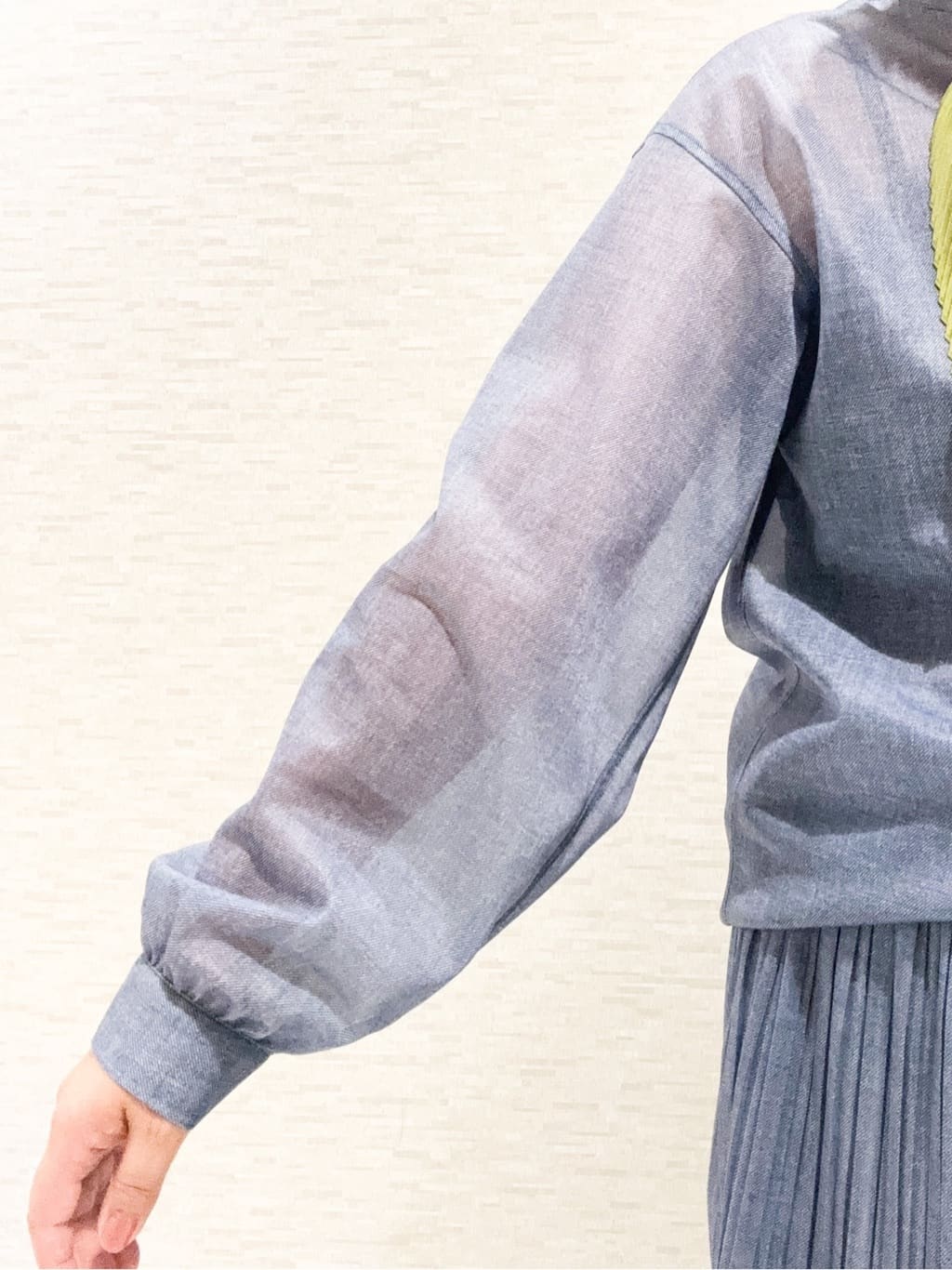 yuさんの「COUP DE CHANCE｜ベルトプリーツミニ」を使ったコーディネート