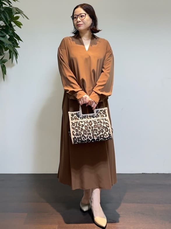 Asamiさんの「UNTITLED｜【セットアップ可/スキッパー/ゆったり】リラクパウダーシャツ」を使ったコーディネート