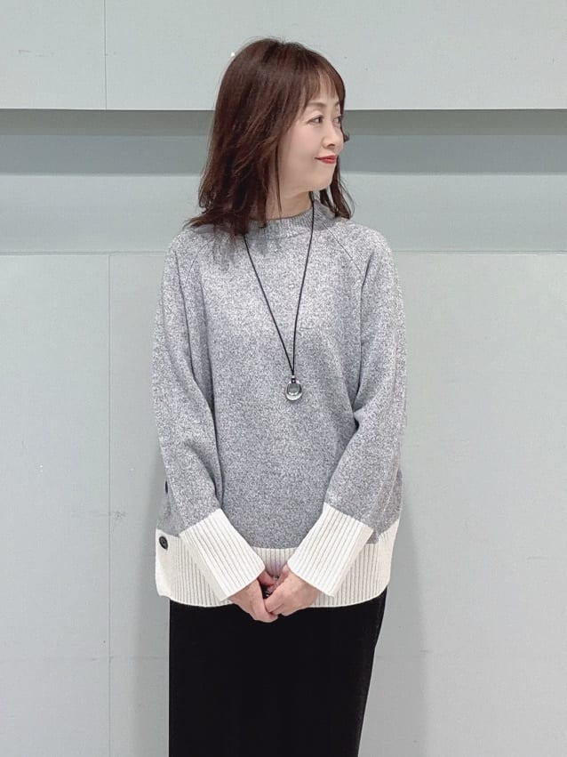 makiさんの「UNTITLED｜【重ね着もおすすめ/洗える】ウールカシミヤ クルーネックニット」を使ったコーディネート