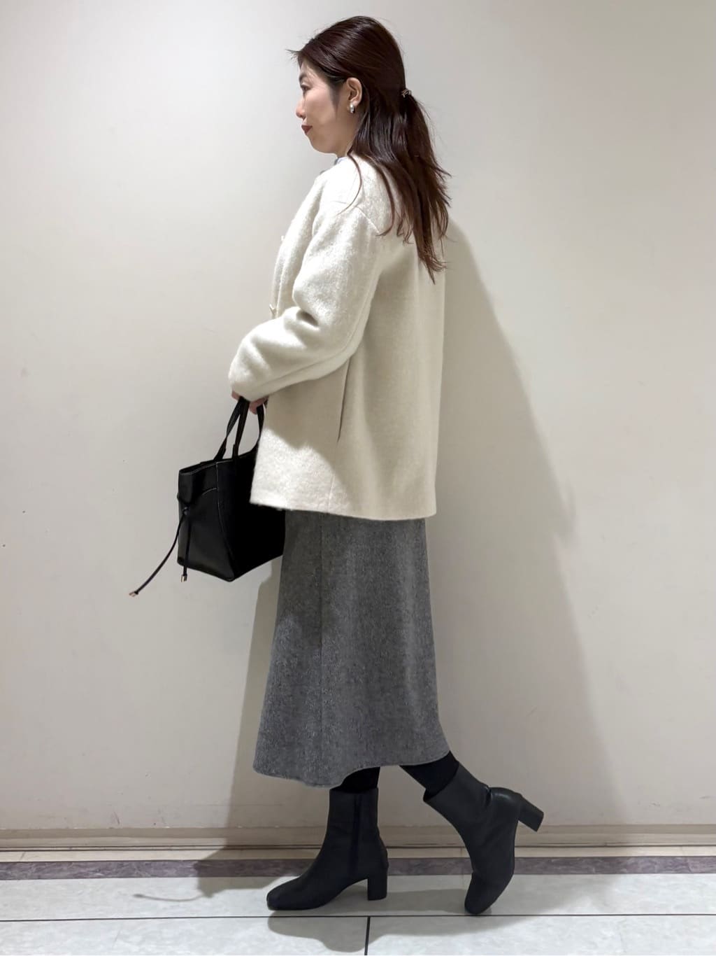 sakiさんの「COUP DE CHANCE｜【手洗い可／日本製】ケーブルニット」を使ったコーディネート