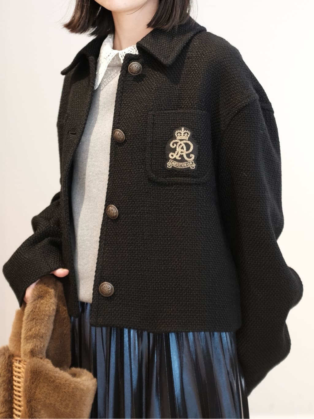 Kishimotoさんの「DRESSTERIOR｜◆エンブレムショートブルゾン」を使ったコーディネート