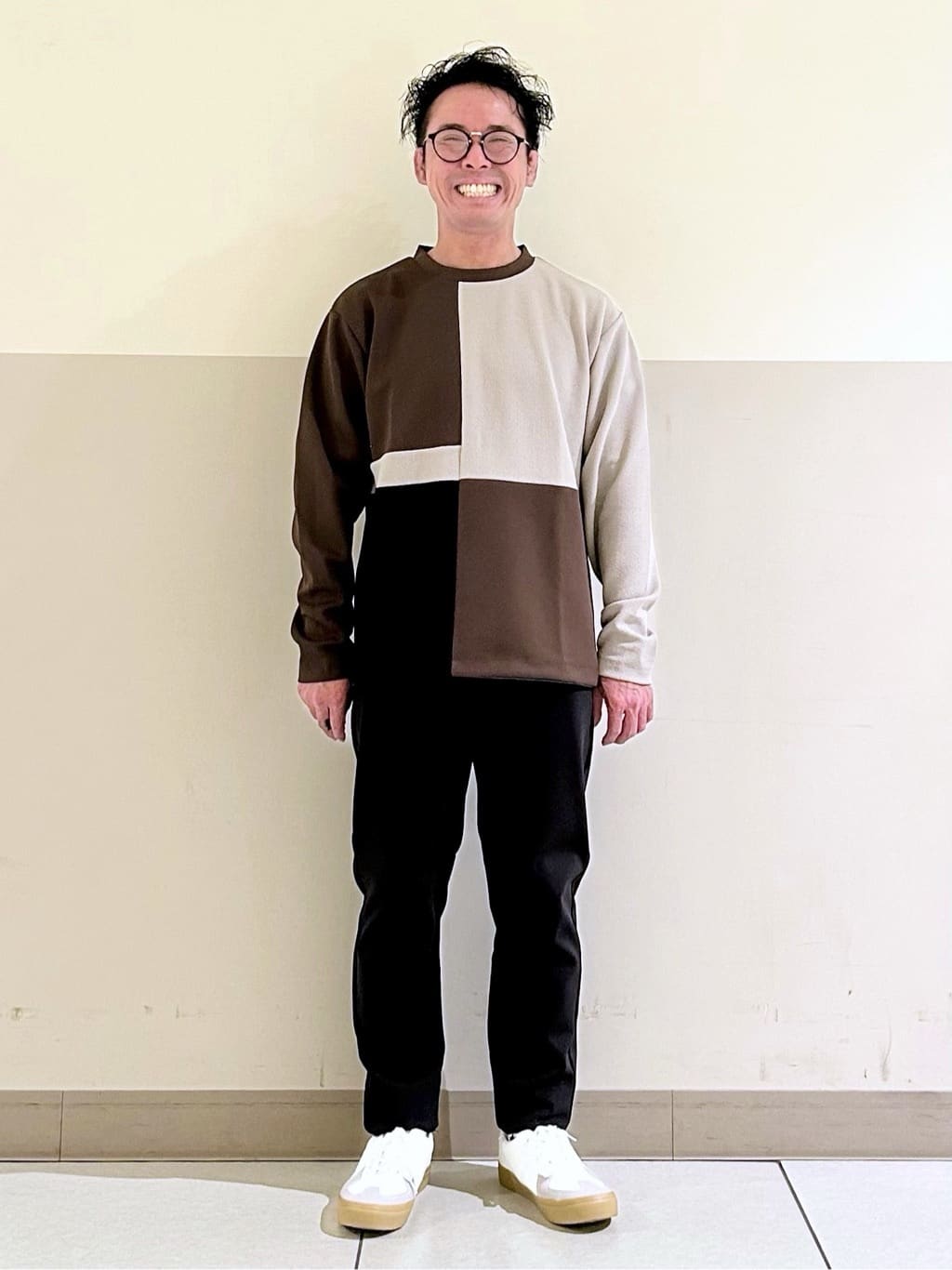 KENJI Iさんの「THE SHOP TK｜【一枚で着映える】パターンブロッキング長袖Tシャツ 洗濯機OK」を使ったコーディネート