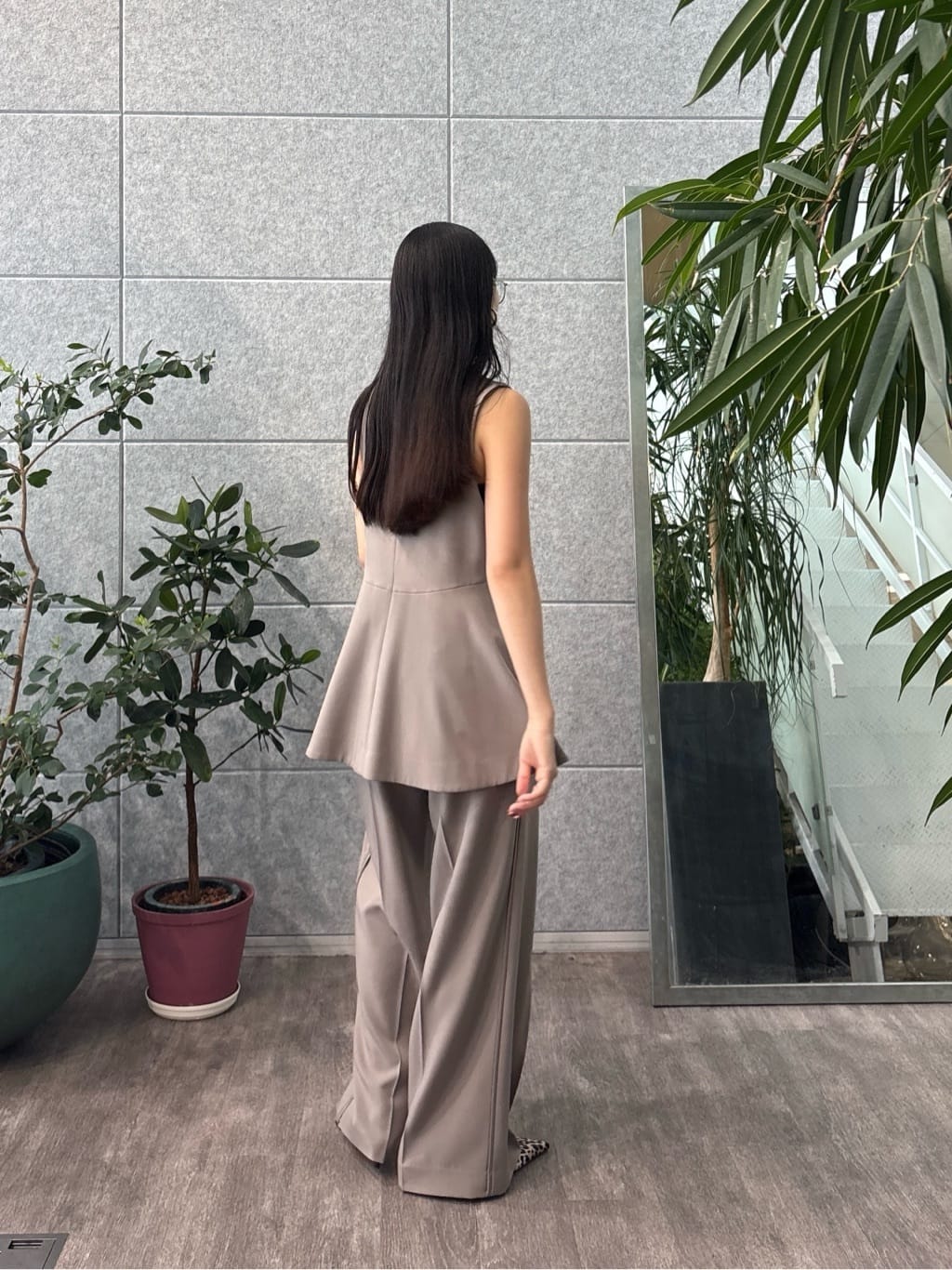 rinaさんの「INDIVI｜Comfy SET UP｜ペプラムイージージレ【セットアップ対応】」を使ったコーディネート