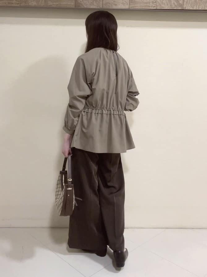 yukaさんの「Reflect｜【パンツにもスカートにも合わせやすい◎】ライティブルゾン」を使ったコーディネート