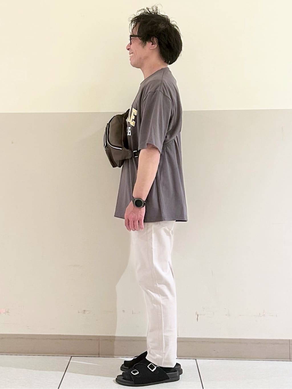 KENJI Iさんの「THE SHOP TK｜カレッジロゴ半袖Tシャツ /親子リンク/洗濯機OK」を使ったコーディネート