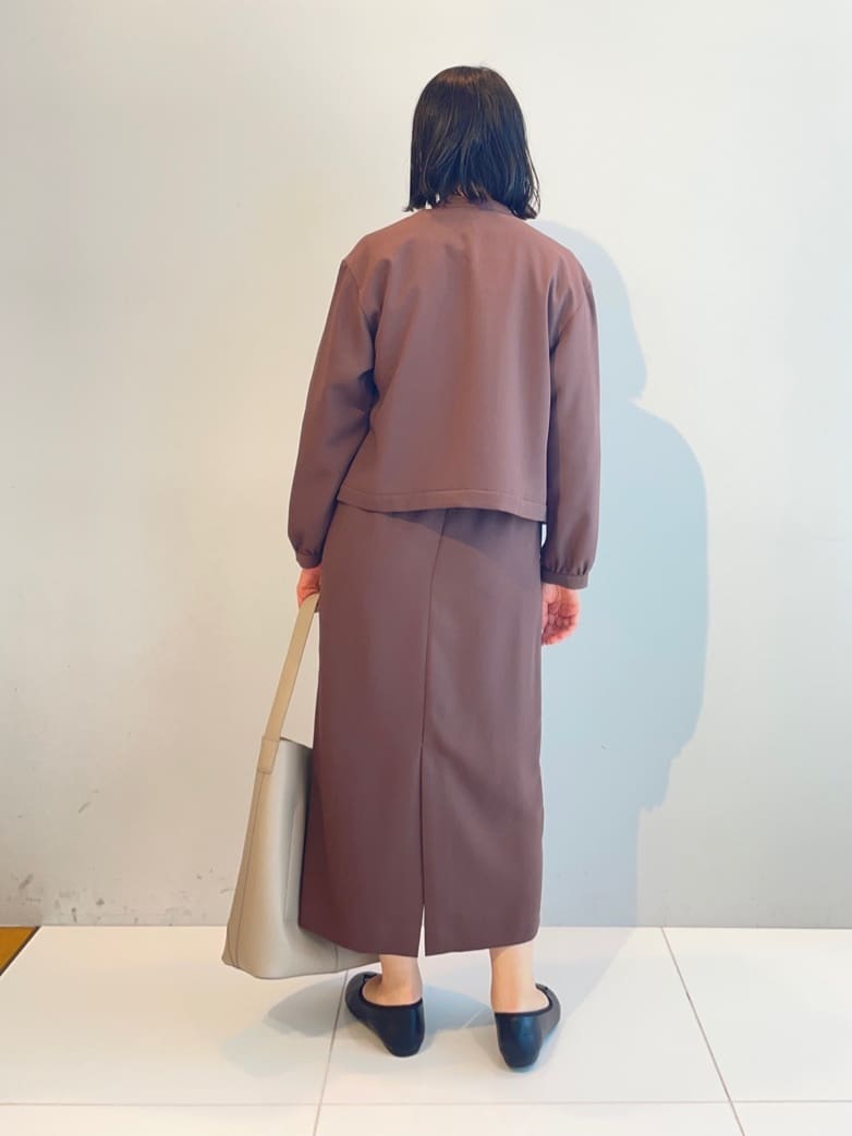 murayamaさんの「INDIVI｜【洗える／UVケア／吸汗速乾】ジョーゼットナロースカート」を使ったコーディネート