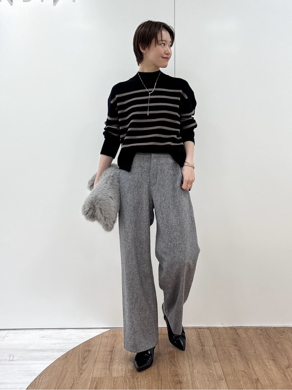 kanaeさんの「INDIVI｜【名品／撥水／抗菌防臭】ロング丈リサイクルダウンコート」を使ったコーディネート
