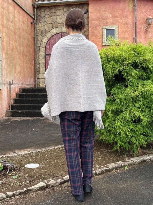nonnoさんの「SHOO･LA･RUE｜【S-LL/チェック柄アソート】脚のラインをきれいに見せる タックテーパードパンツ」を使ったコーディネート