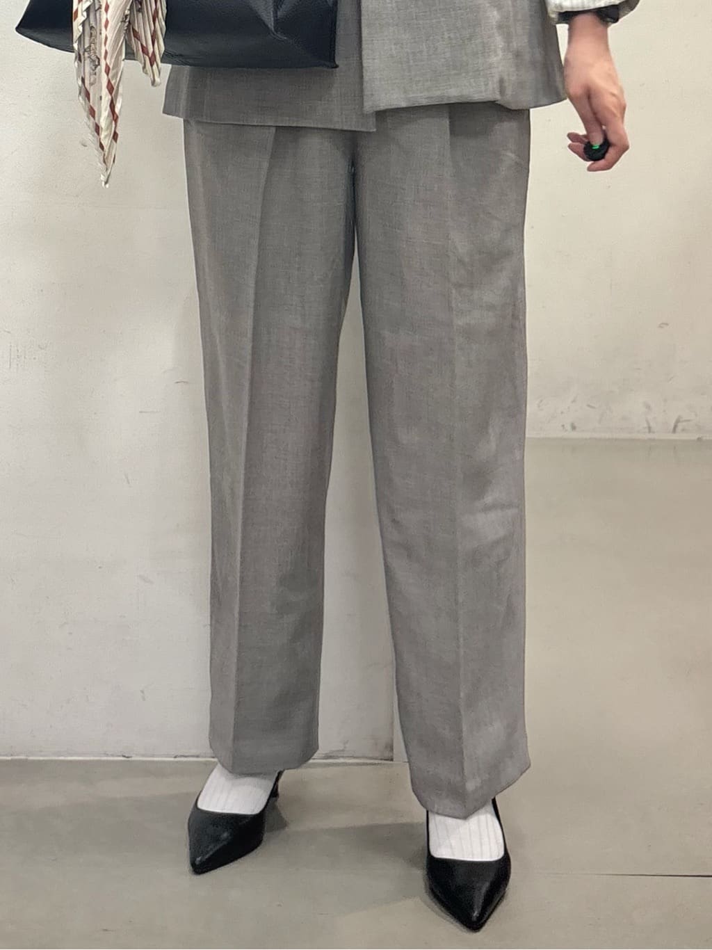しばさんの「THE SHOP TK｜【今羽織るなら】ダブルブレストジャケット【セットアップ可/洗える】」を使ったコーディネート