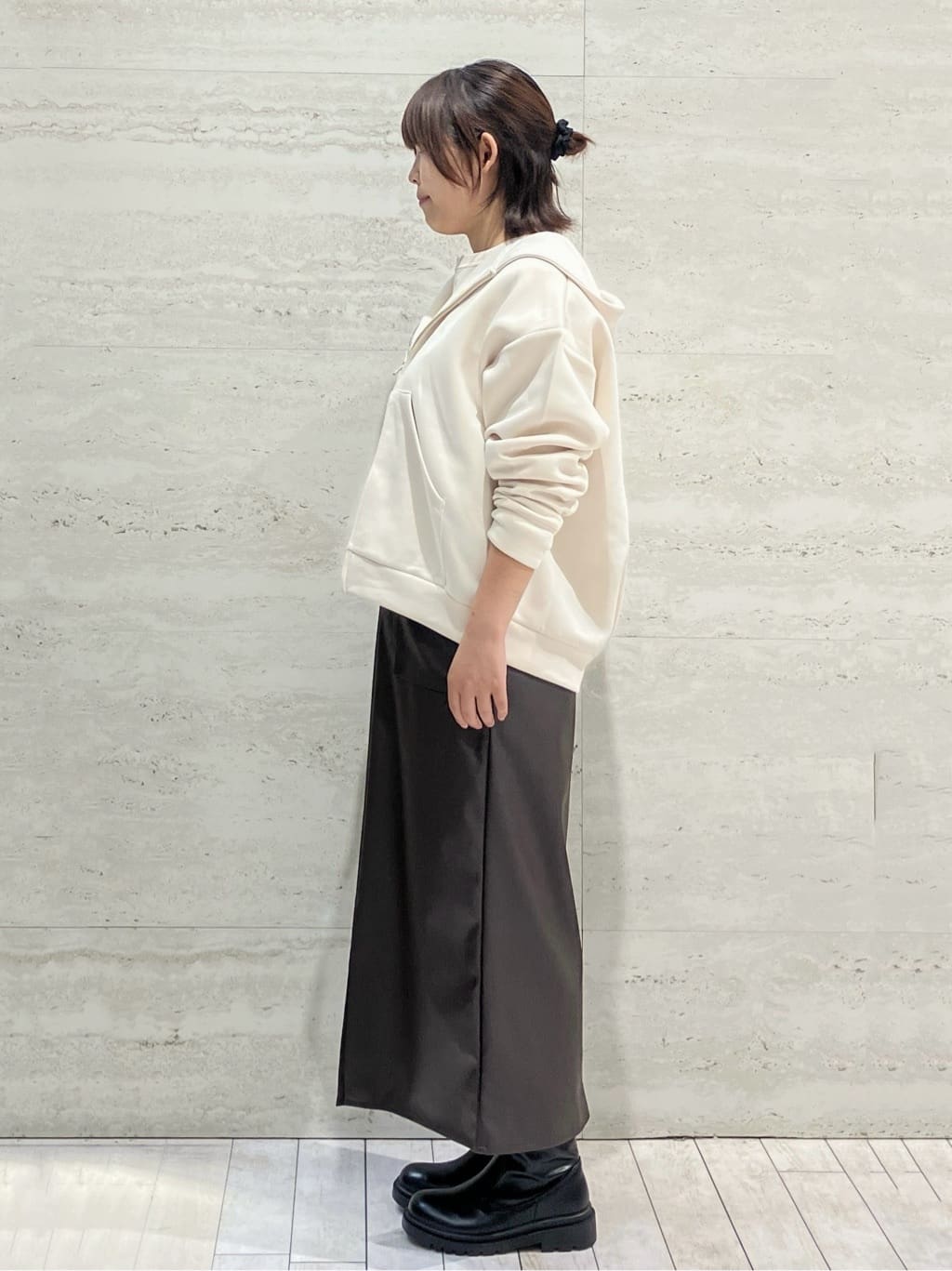 FUKAさんの「OPAQUE.CLIP｜ロングロゴTシャツ【洗濯機OK】」を使ったコーディネート