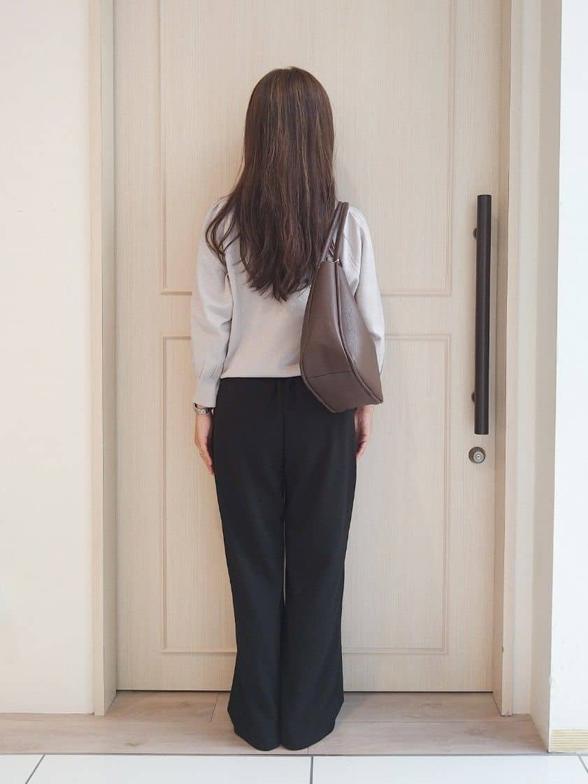 mi-saさんの「SHOO･LA･RUE｜【S-LL/ストレッチ】脚のラインを拾いにくい スマートワイドパンツ」を使ったコーディネート