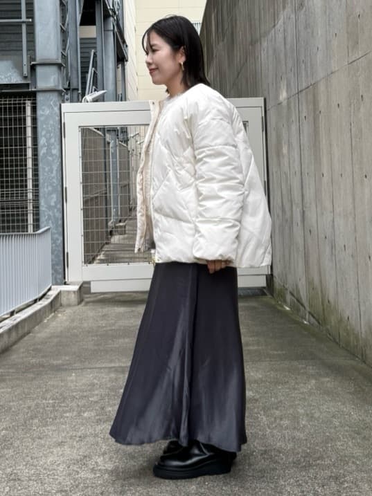 chさんの「THE SHOP TK｜きれいめにもカジュアルにも ノーカラーキルトジャケット」を使ったコーディネート