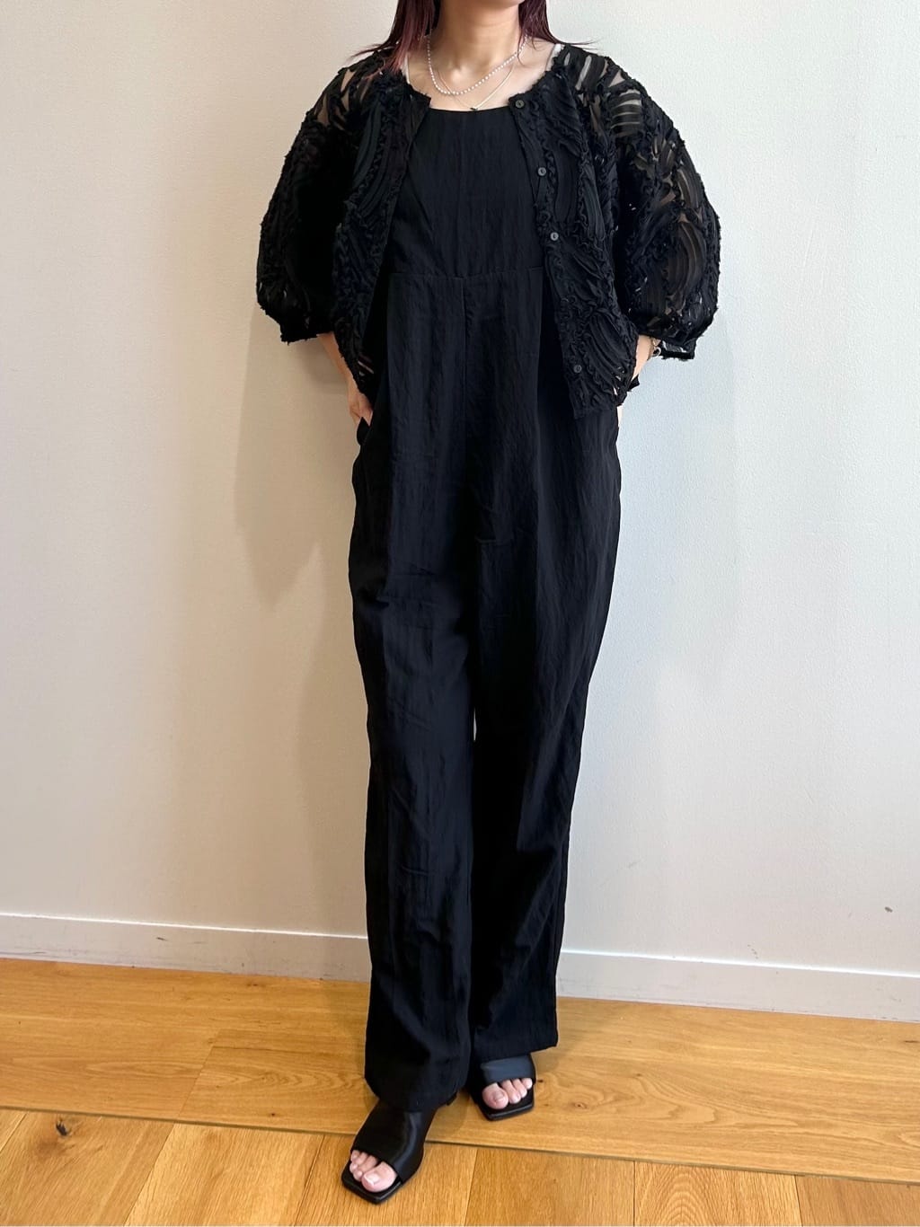 RINAさんの「OPAQUE.CLIP｜シアー刺繍レース前開きブラウス【洗濯機洗い可】」を使ったコーディネート